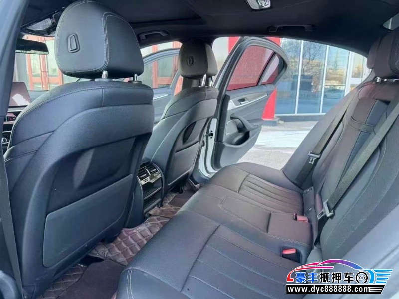 23年宝马5系轿车抵押车出售