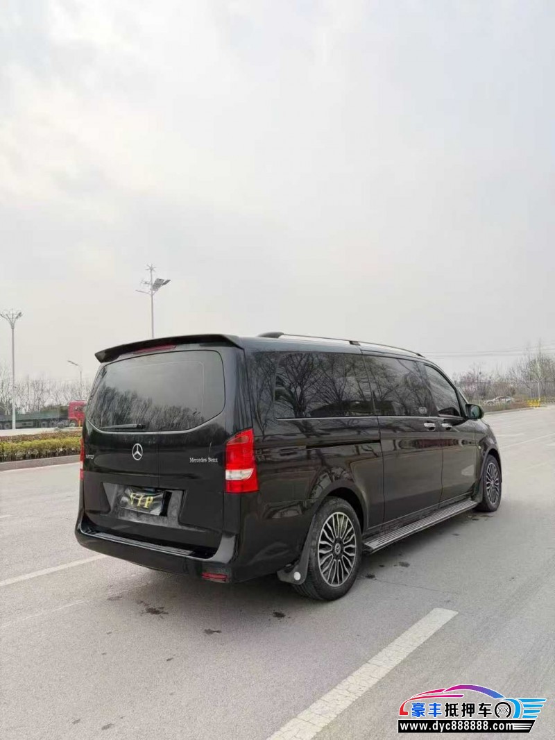 18年奔驰威霆轿车抵押车出售