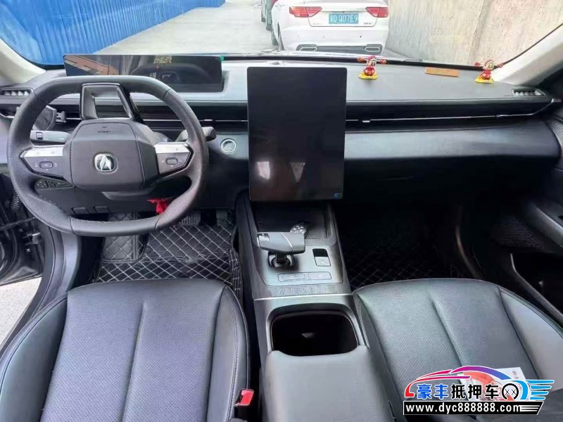 25年长安逸动轿车抵押车出售