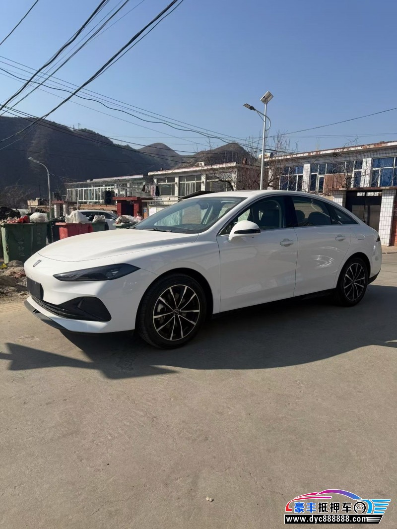 25年荣威D7轿车抵押车出售