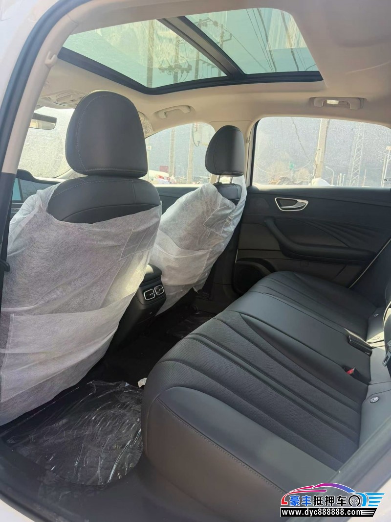 25年荣威D7轿车抵押车出售