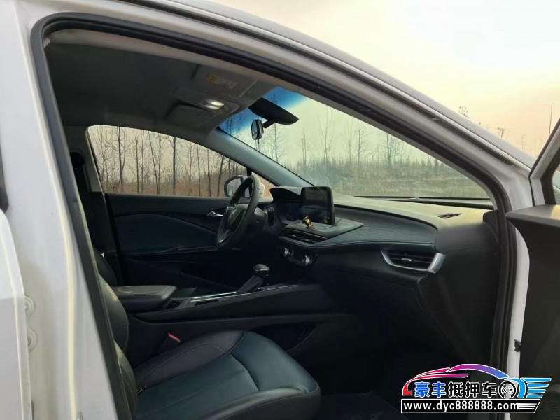 24年别克微蓝轿车抵押车出售