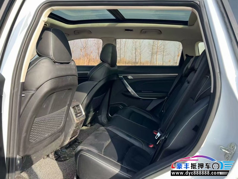 20年吉利博越轿车抵押车出售