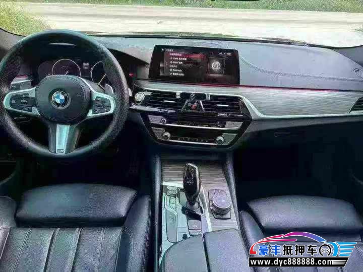 19年宝马5系轿车抵押车出售