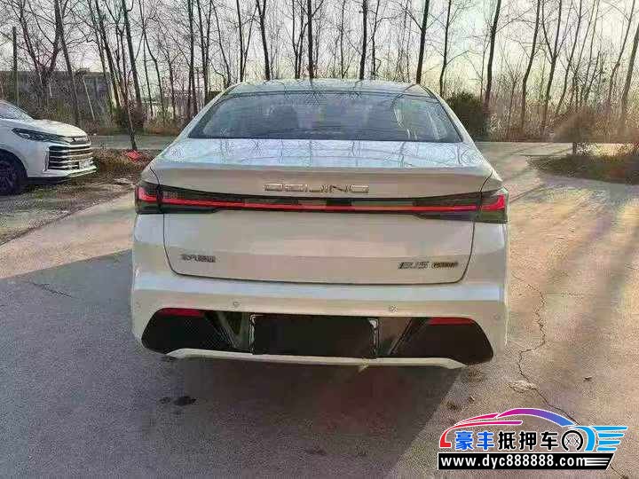 25年北汽新能源EU系列轿车抵押车出售