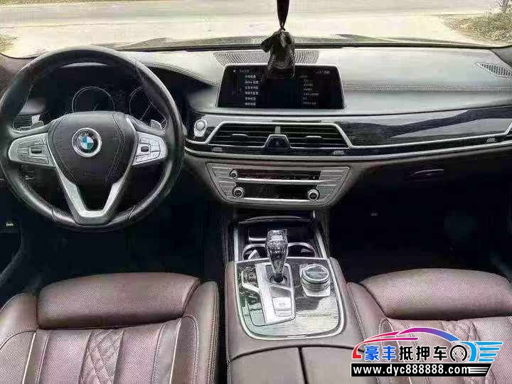 18年宝马7系轿车抵押车出售