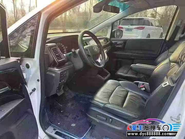 20年本田艾力绅轿车抵押车出售