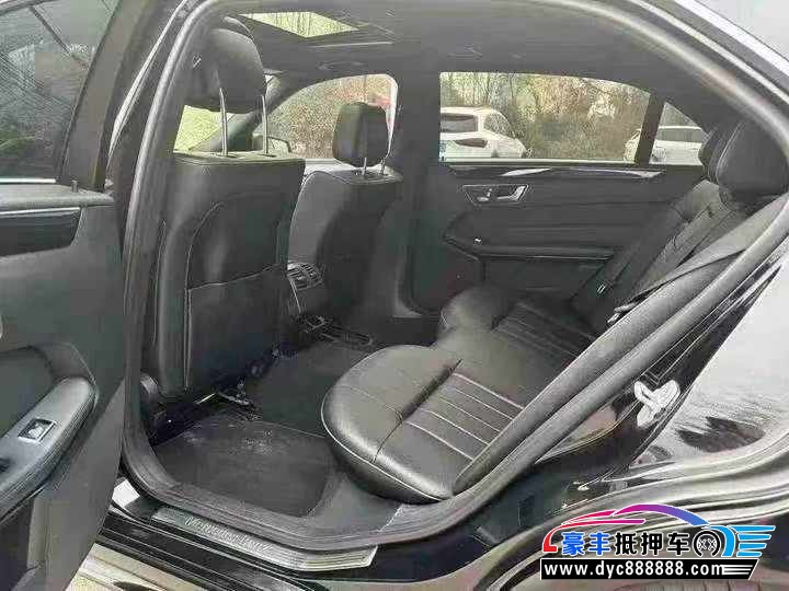 14年奔驰E轿车抵押车出售