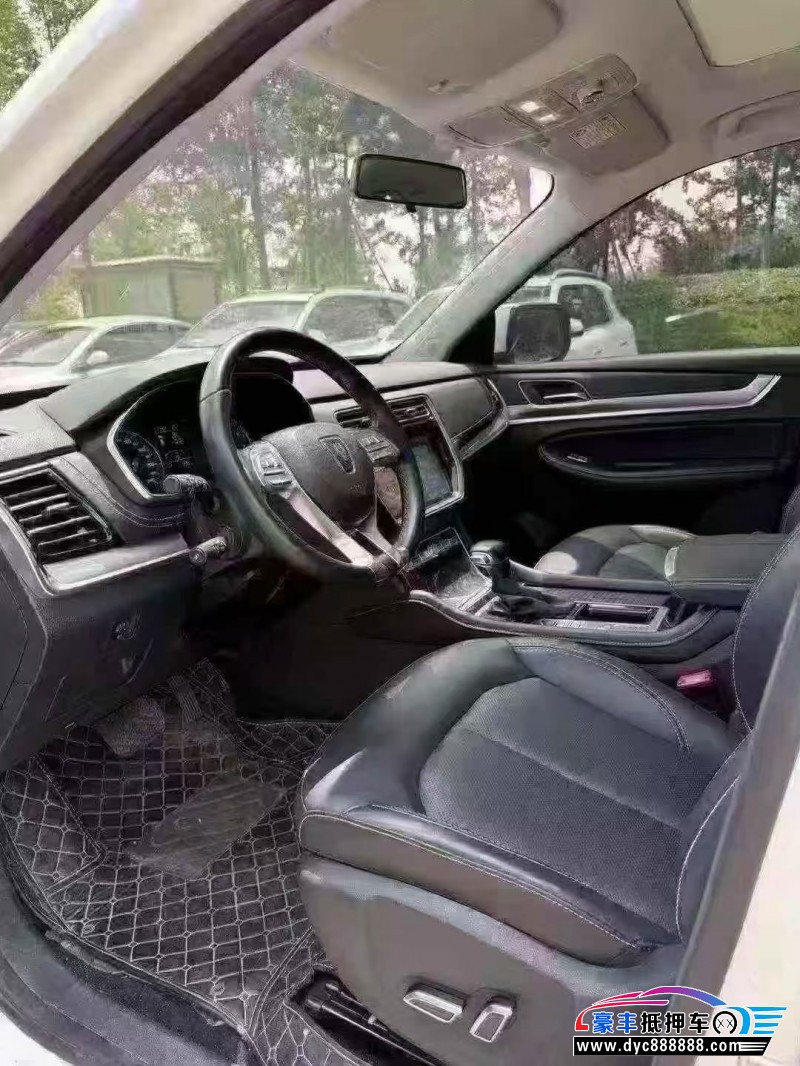 23年荣威RX8轿车抵押车出售