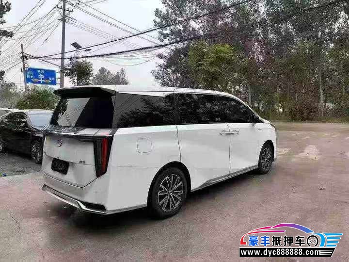 23年传祺M8轿车抵押车出售