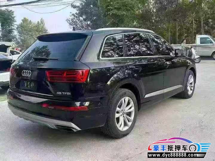 18年奥迪Q7轿车抵押车出售