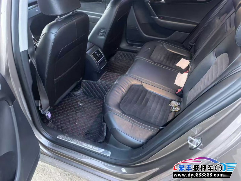 16年大众迈腾轿车抵押车出售