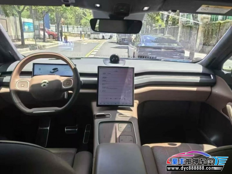 24年蔚来ES8轿车抵押车出售