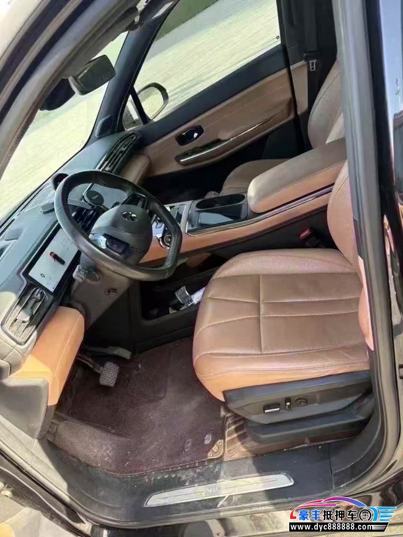 22年蔚来ES8轿车抵押车出售