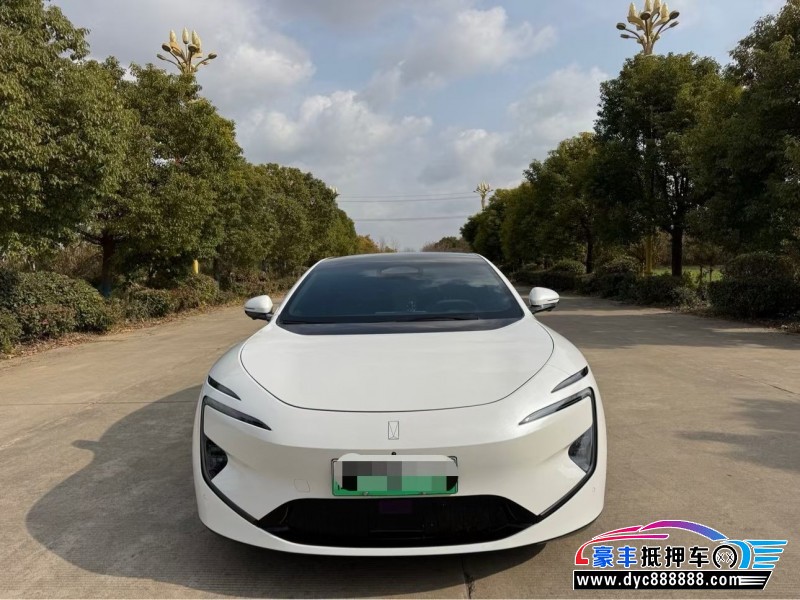 抵押车出售25年阿维塔12轿车