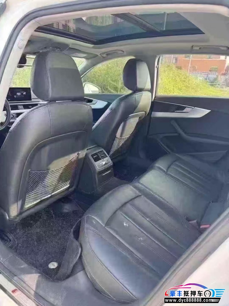 19年奥迪A4L轿车抵押车出售