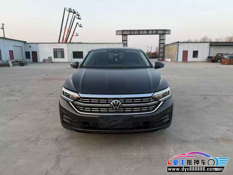 抵押车出售23年大众速腾轿车