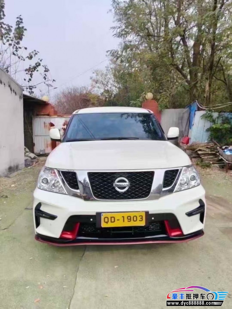 抵押车出售18年日产途乐轿车