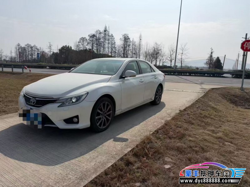 14年丰田锐志轿车抵押车出售