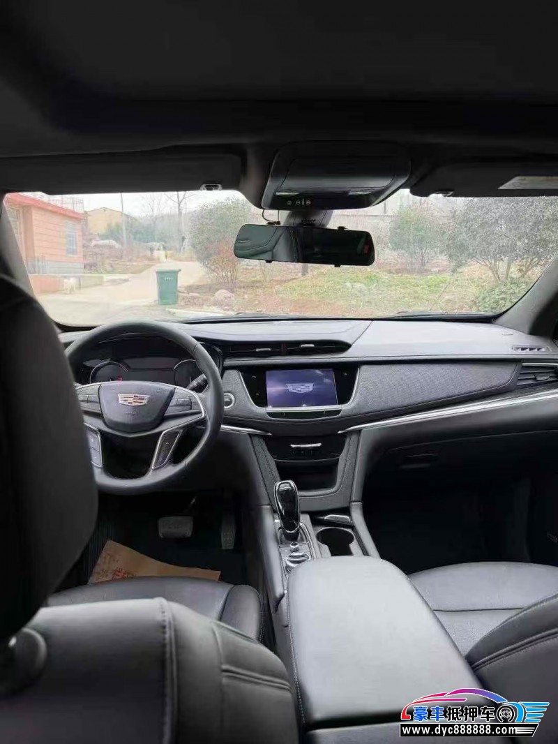 22年凯迪拉克XT5轿车抵押车出售