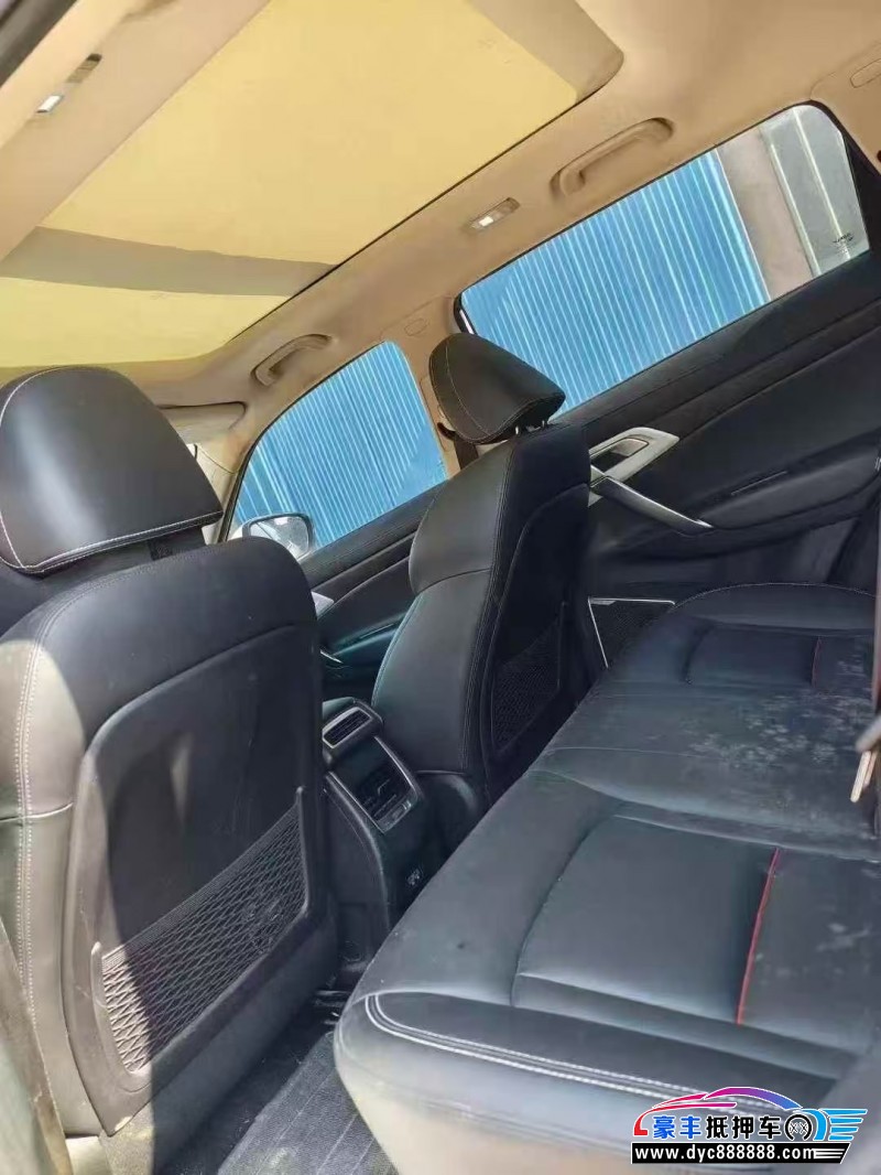 19年吉利博越轿车抵押车出售