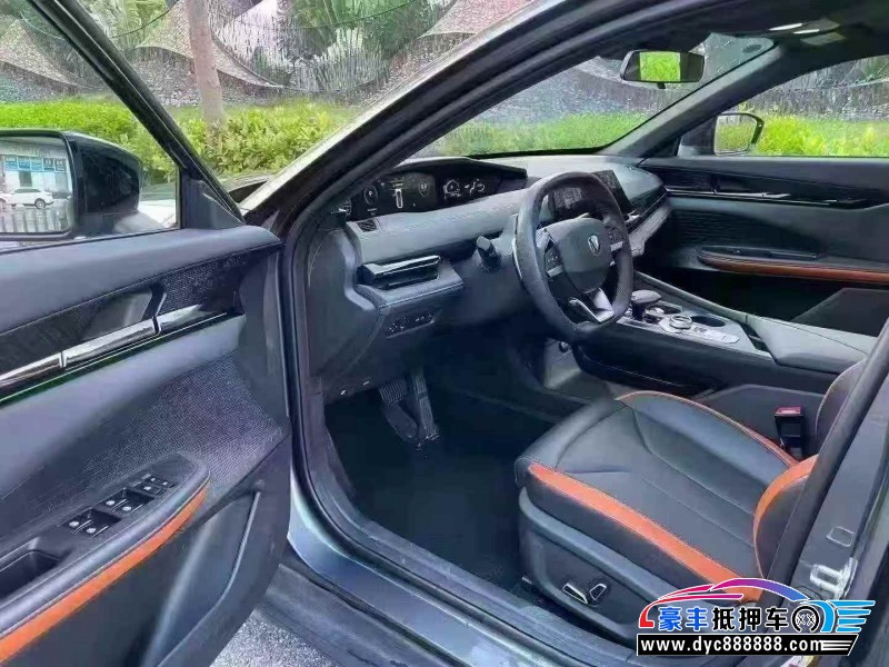 23年长安长安UNI轿车抵押车出售