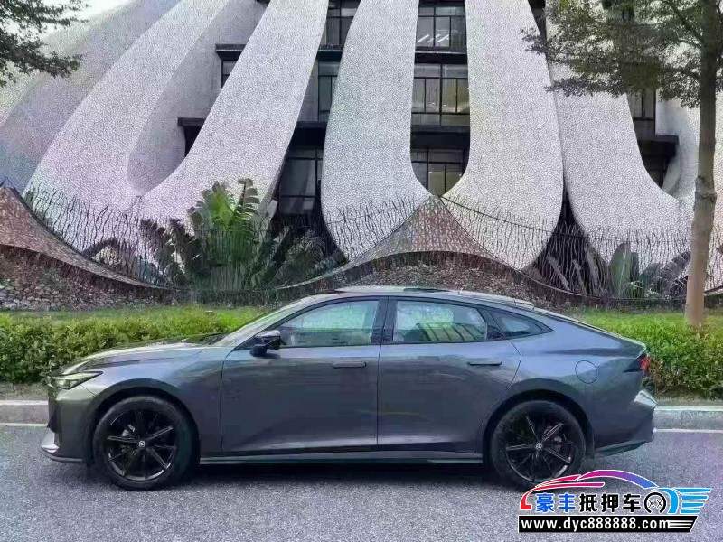 23年长安长安UNI轿车抵押车出售