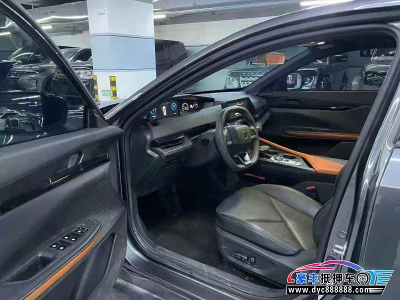 23年长安长安UNI轿车抵押车出售