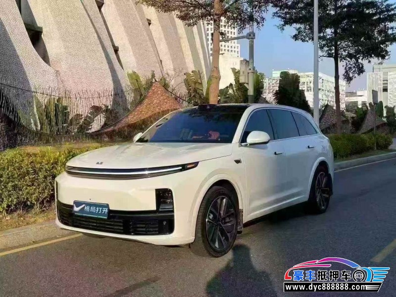 25年理想L7轿车抵押车出售