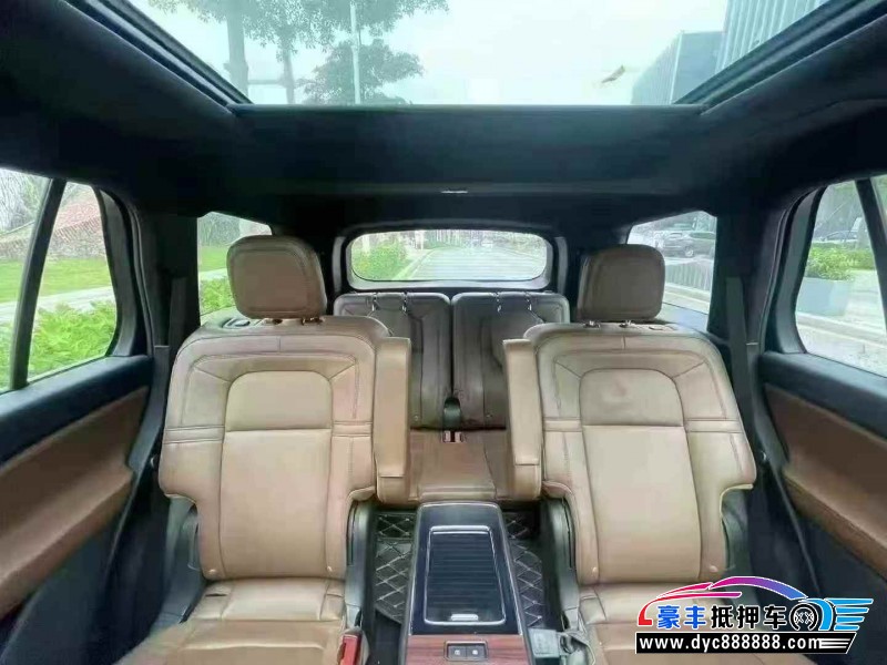 22年林肯飞行家轿车抵押车出售