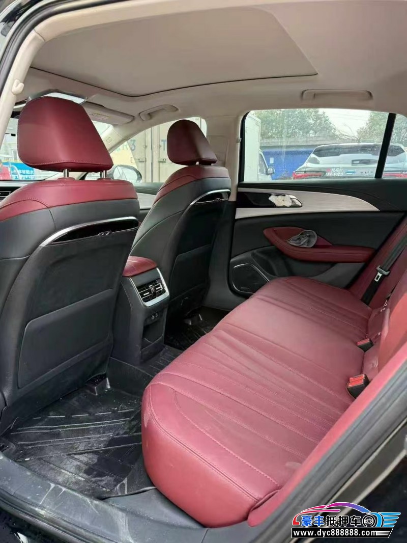 25年红旗H5轿车抵押车出售