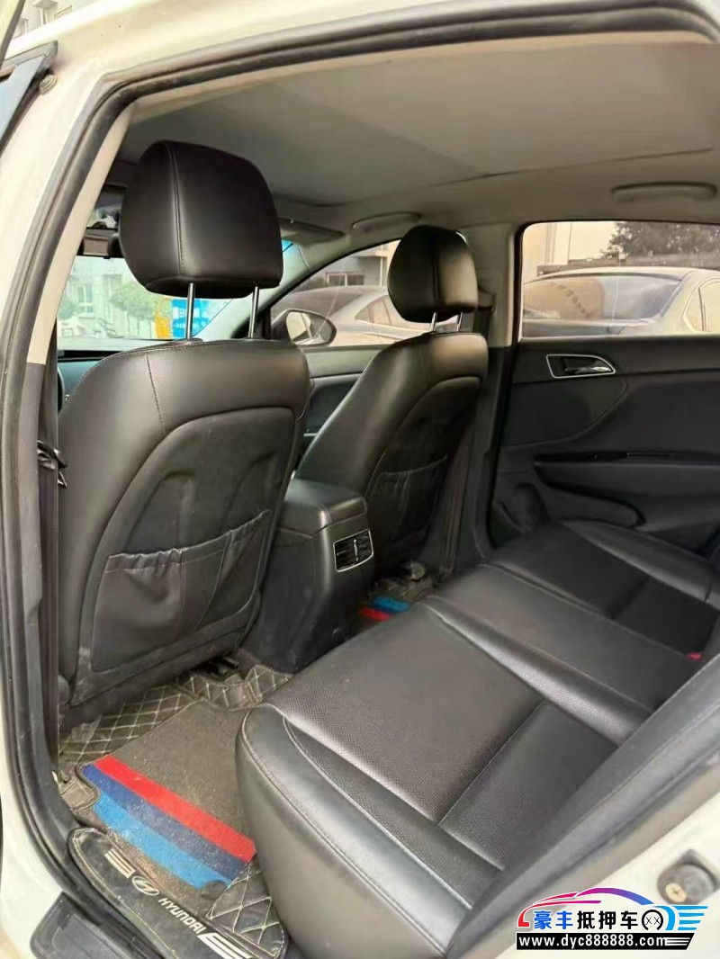 18年现代名图轿车抵押车出售