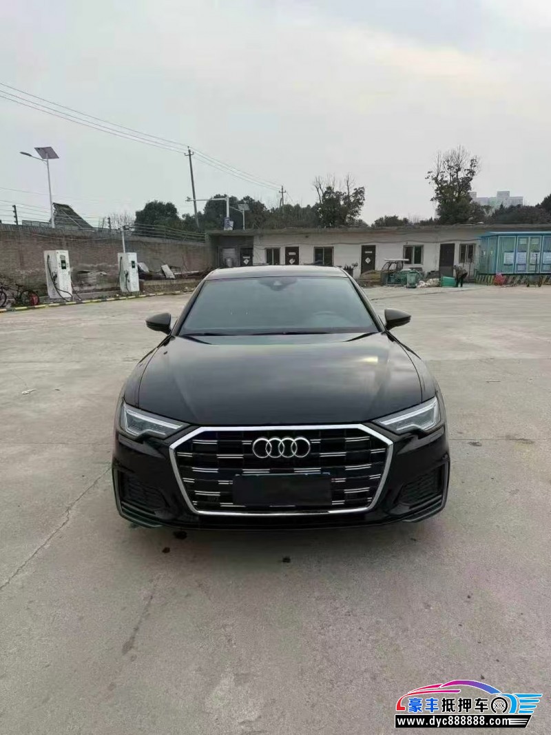 抵押车出售22年奥迪A6L轿车