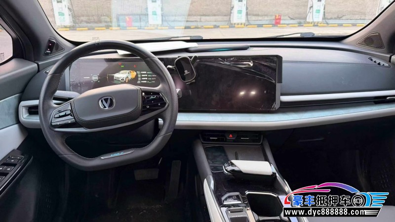 23年长安UN-T轿车抵押车出售