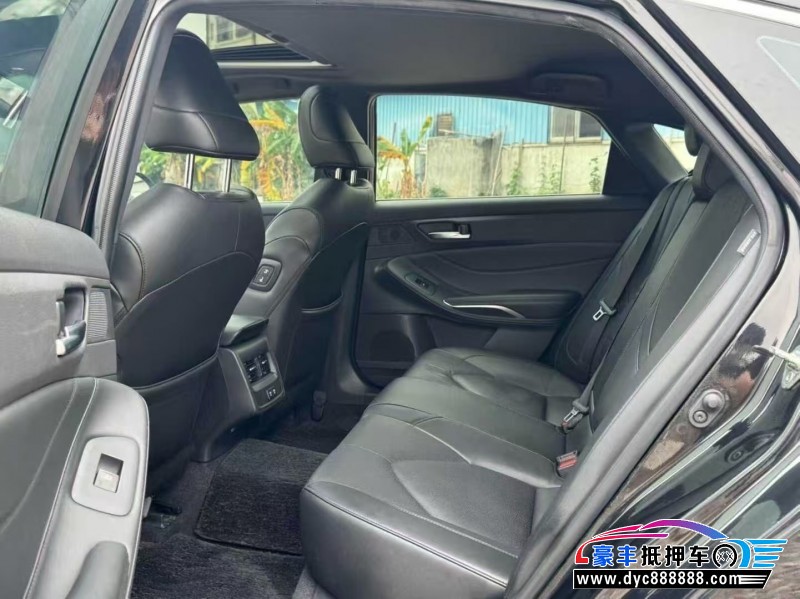 20年丰田亚洲龙轿车抵押车出售