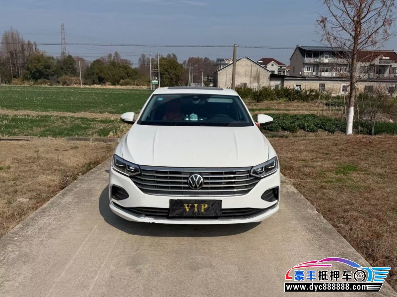 抵押车出售23年大众朗逸轿车