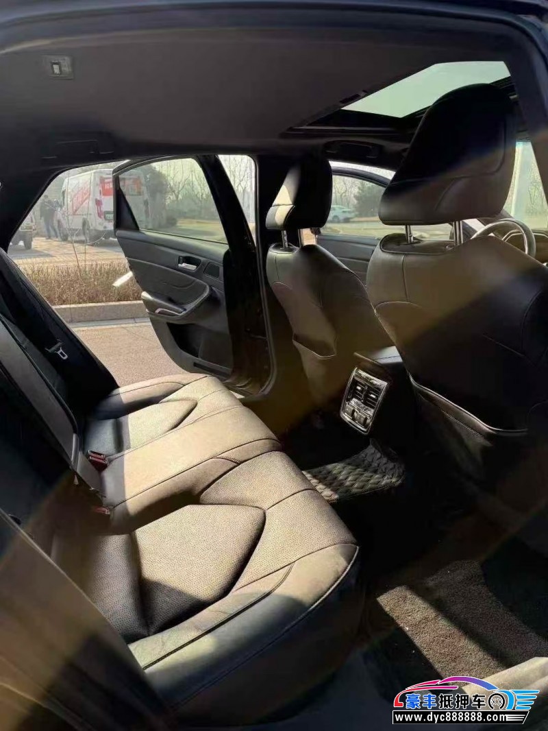 21年丰田亚洲龙轿车抵押车出售