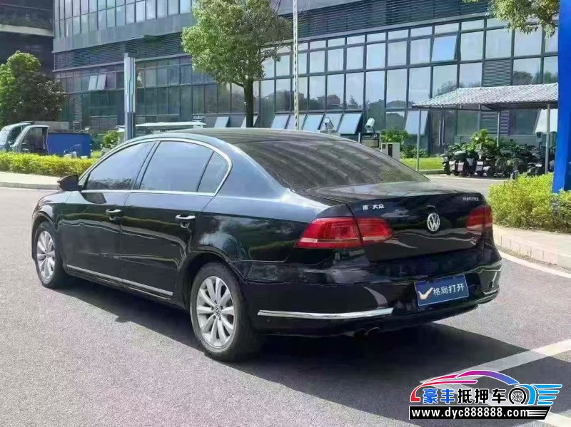 16年大众迈腾轿车抵押车出售