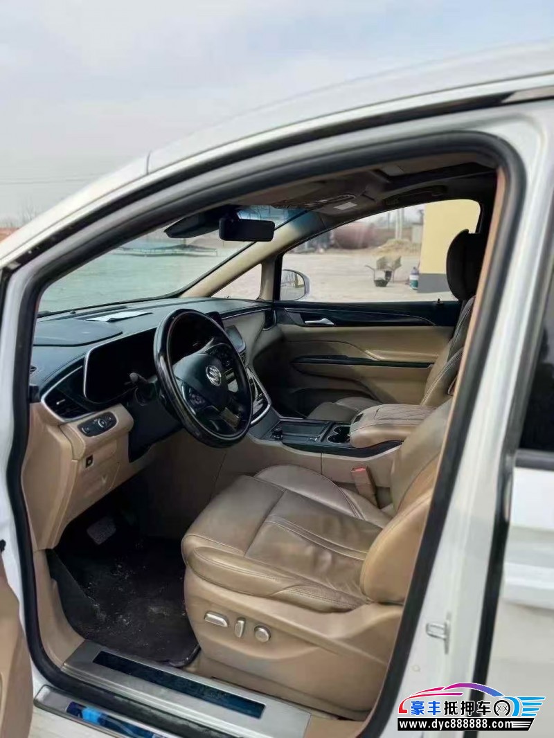 20年别克GL8轿车抵押车出售