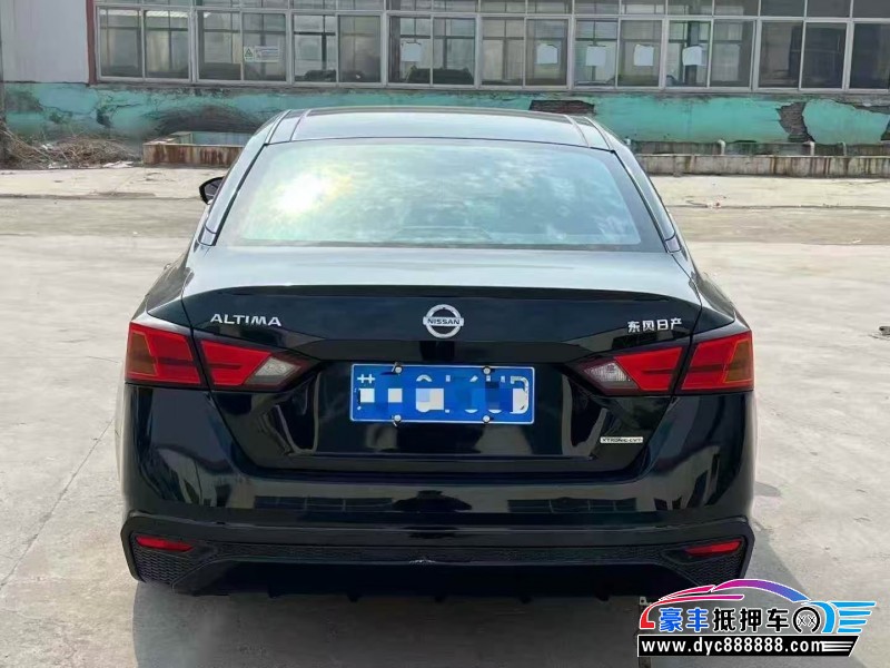 20年日产天籁轿车抵押车出售