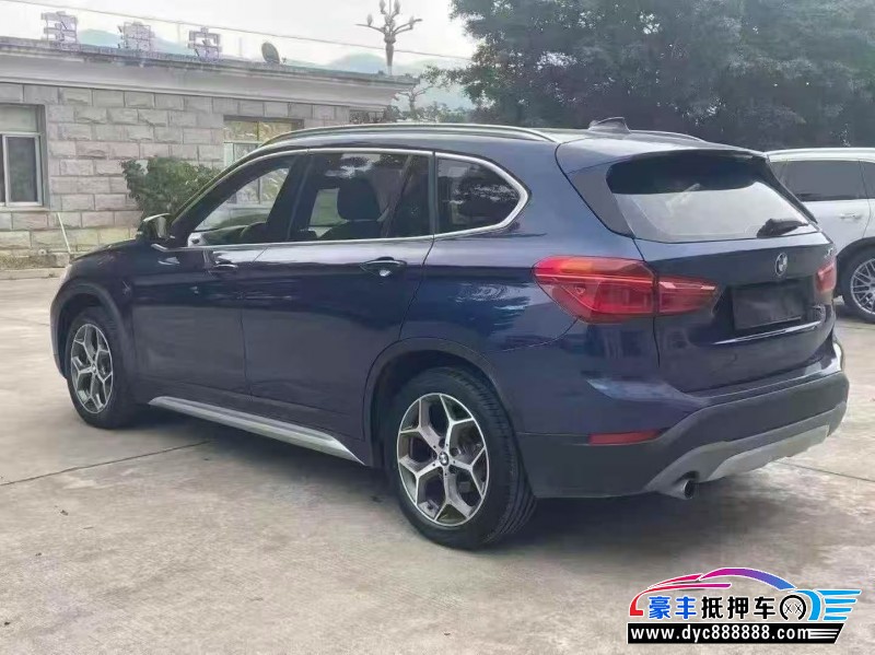 17年宝马X1轿车抵押车出售