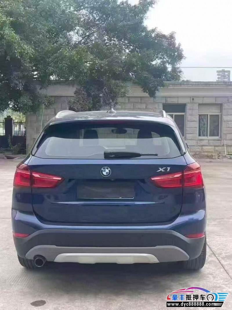 17年宝马X1轿车抵押车出售