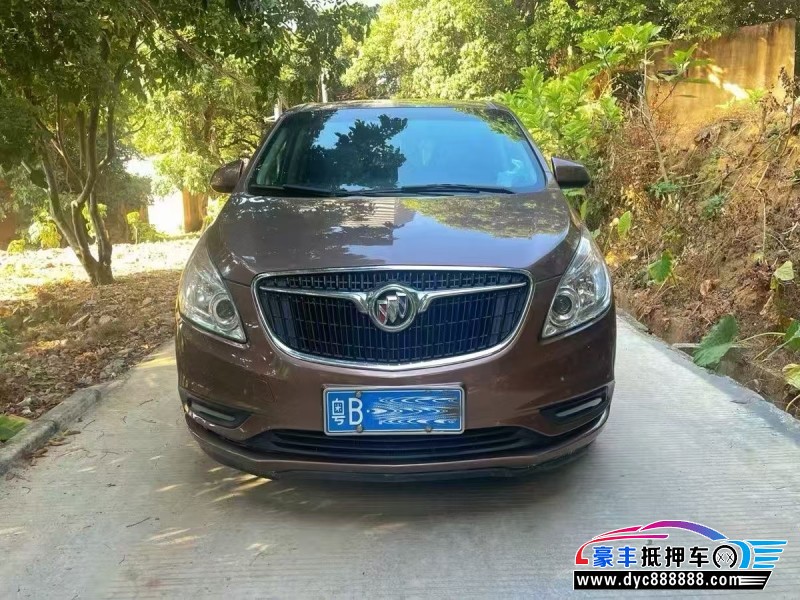 抵押车出售20年别克GL8轿车