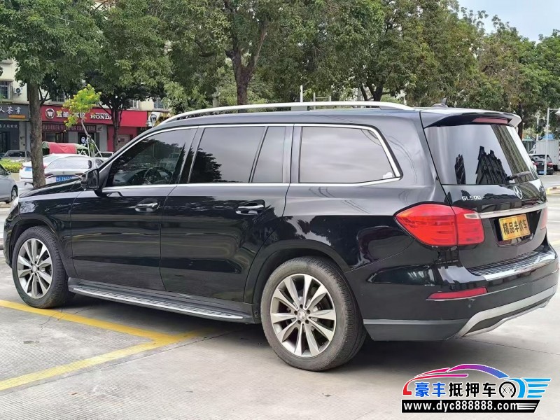 13年奔驰GL轿车抵押车出售