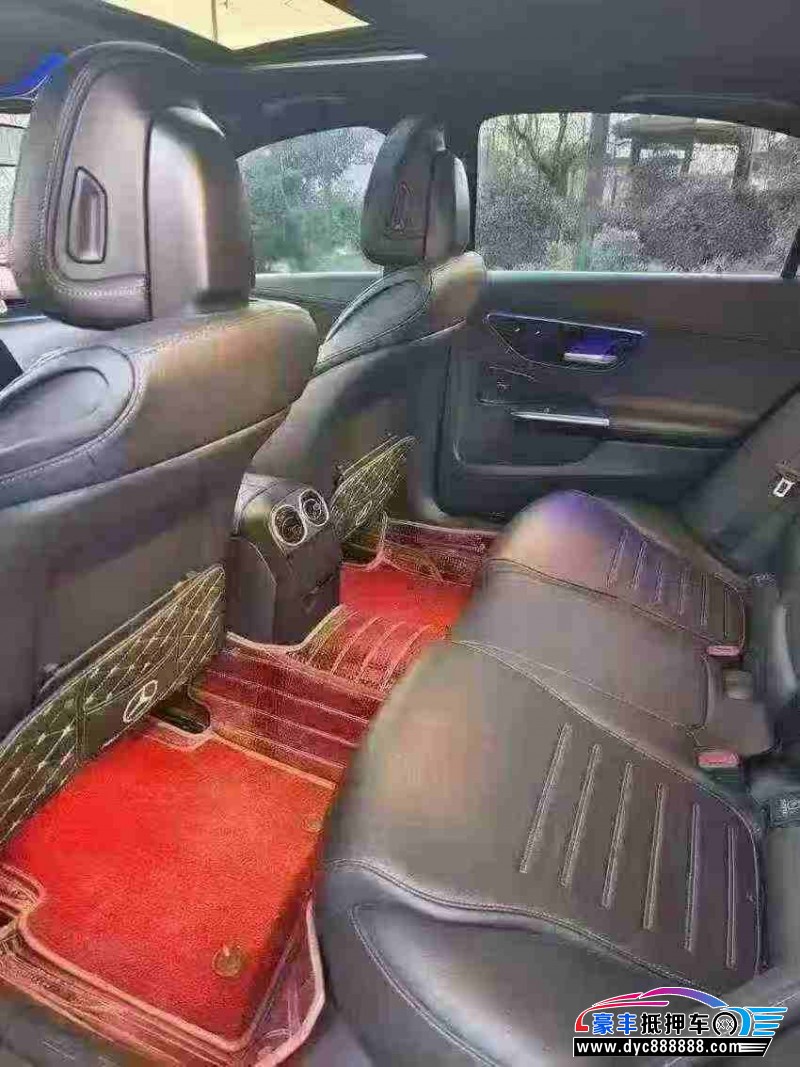 22年奔驰C轿车抵押车出售