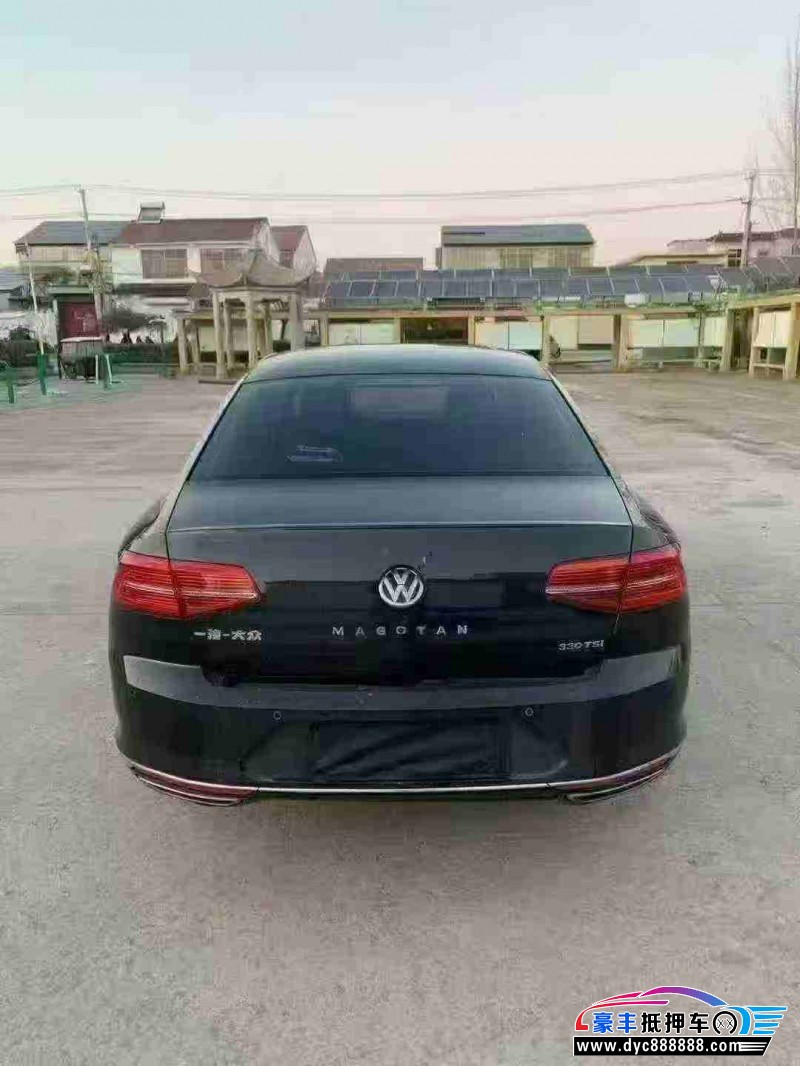 17年大众迈腾轿车抵押车出售