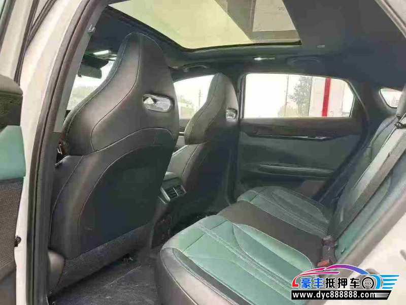 25年长安长安UNI轿车抵押车出售