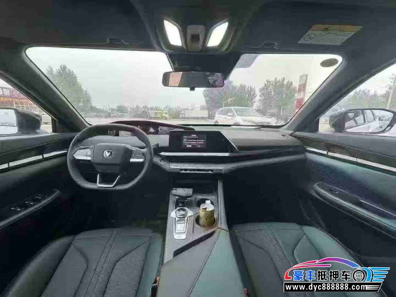 25年长安长安UNI轿车抵押车出售