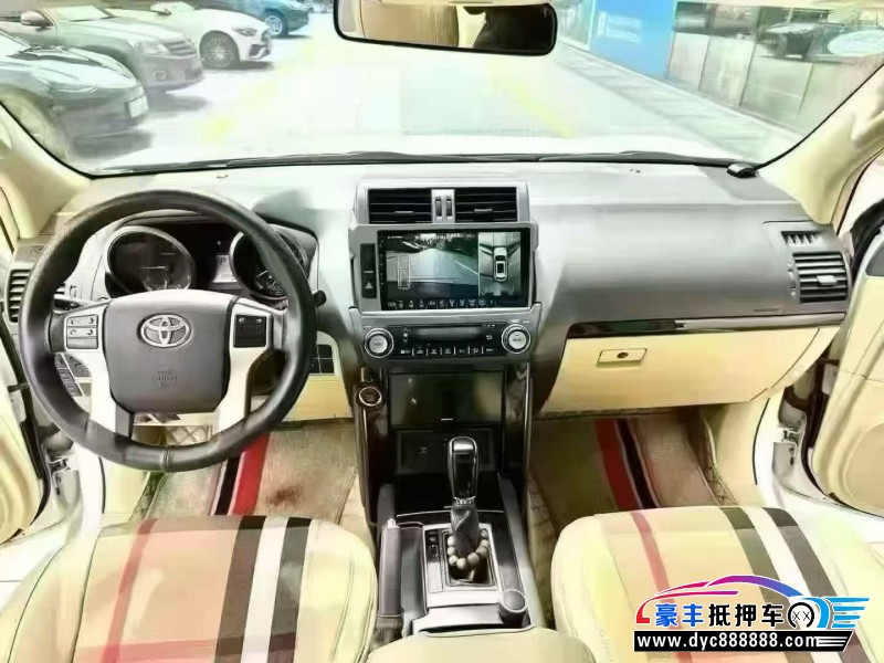 15年丰田兰德酷路泽（陆巡）轿车抵押车出售