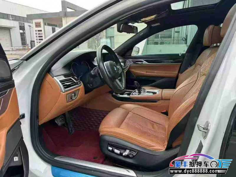 19年宝马7系轿车抵押车出售